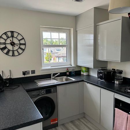 Modern 3 Bedroom Apartment In Markinch, Fife エクステリア 写真
